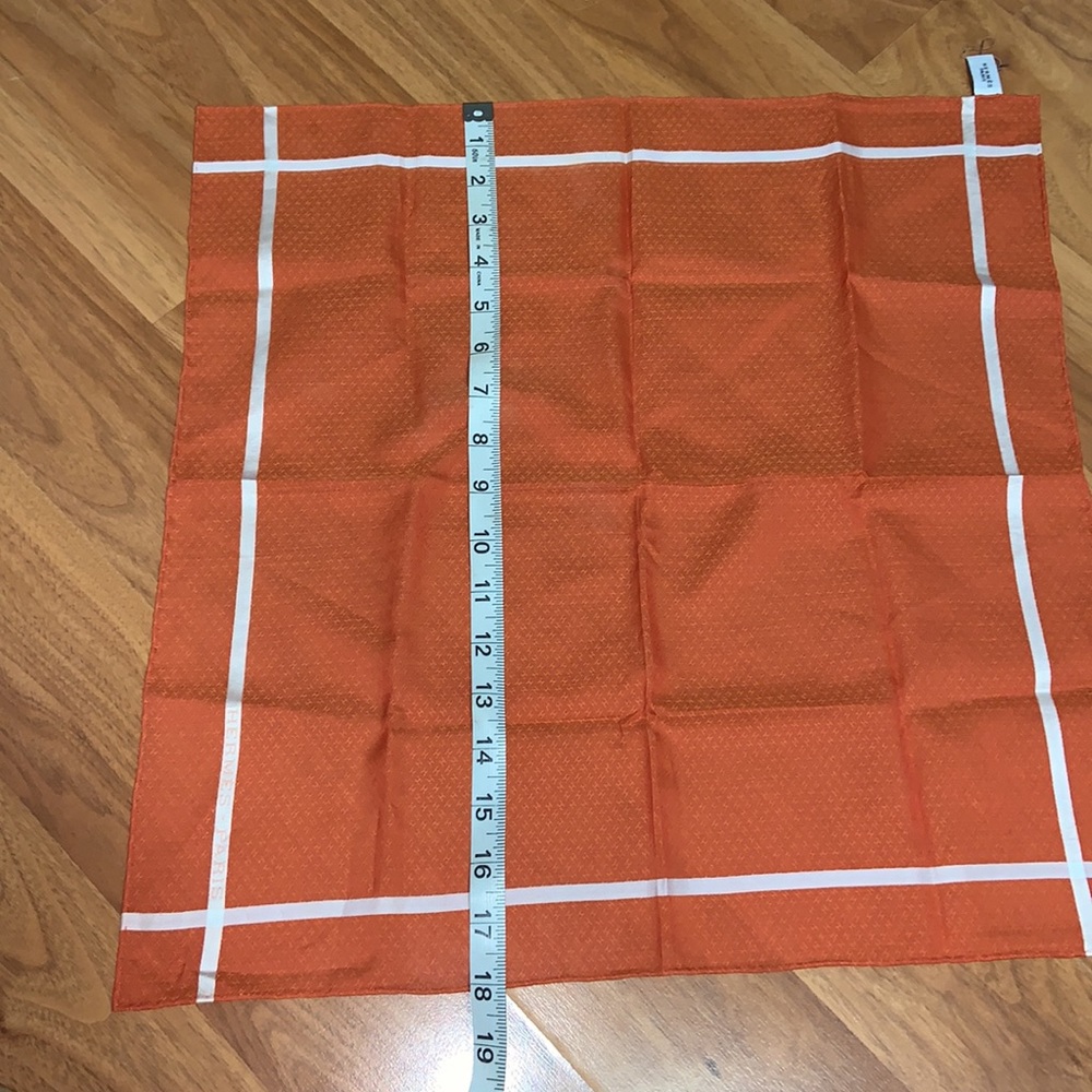 Authentic Hermès Cotton Scarf - Picture 4 of 10